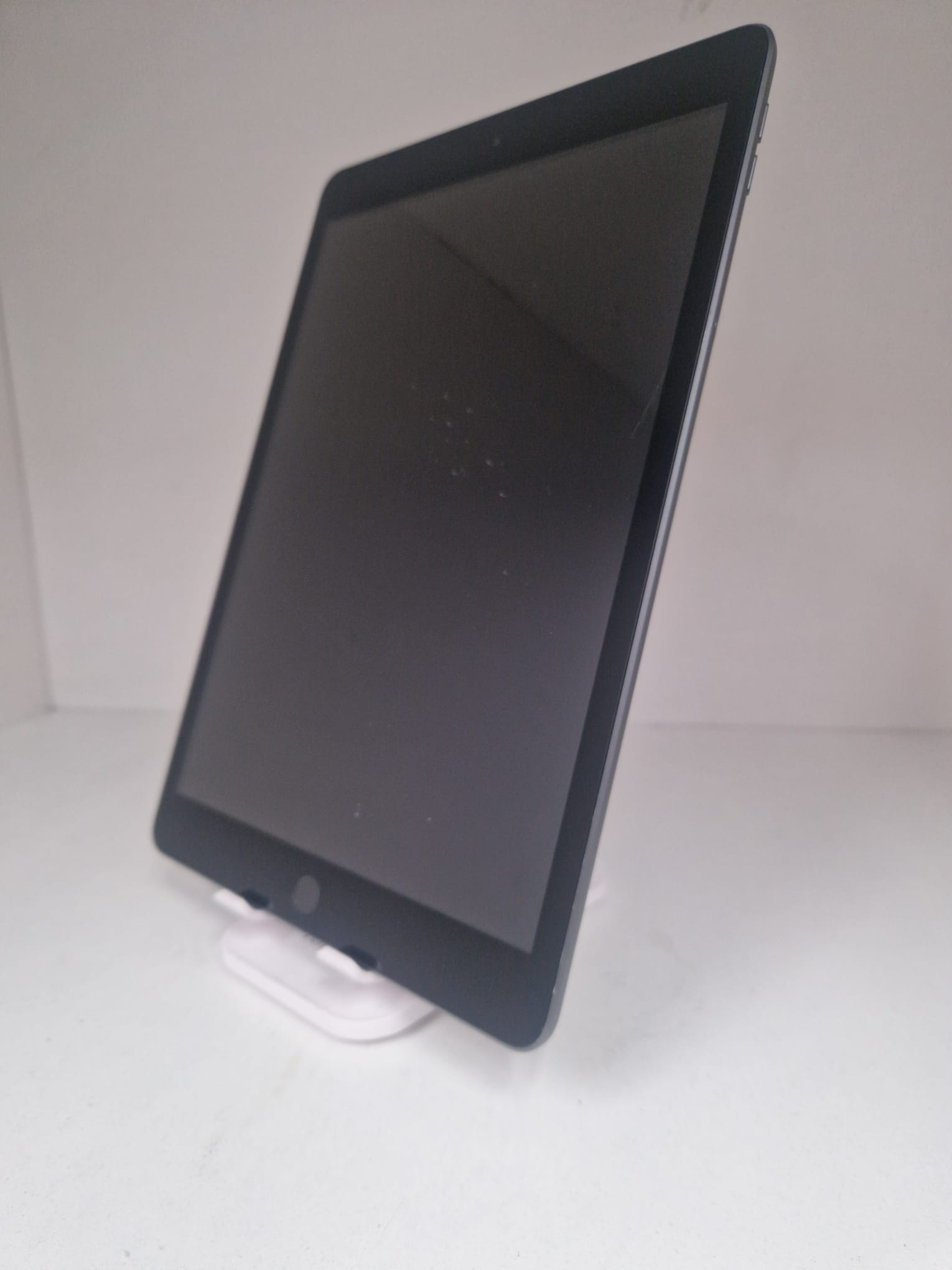 iPad 7th Gen – 32GB